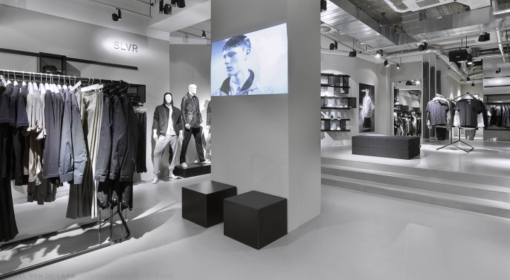 Adidas-pop-up-store-by-Alu-Benelux-Dusseldorf