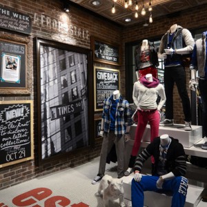 Aeropostale-store-by-GHA-Design-New-York-03