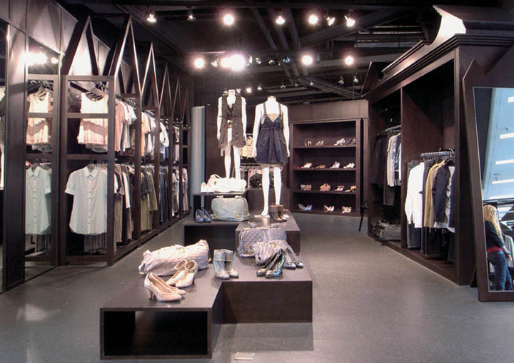 Big-Wardrobe-2-store-Design-Systems-Hong-Kong