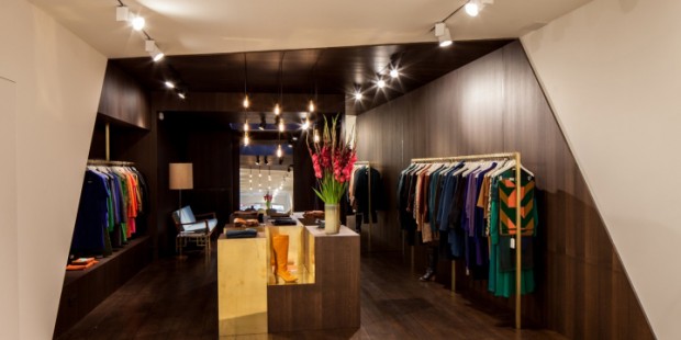 Garde-robe-Nationale-boutique-by-Dieter-Vander-Velpen-Antwerp-02