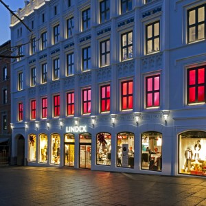 Lindex-store-by-Dalziel-and-Pow-Oslo-05