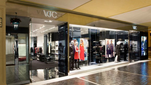 VJC-Versace-store-by-Arcabi-Associates-04