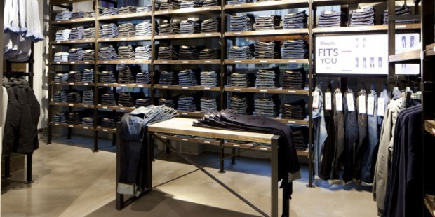 Wrangler-store-by-Checkland-Kindleysides-Leipzig-03