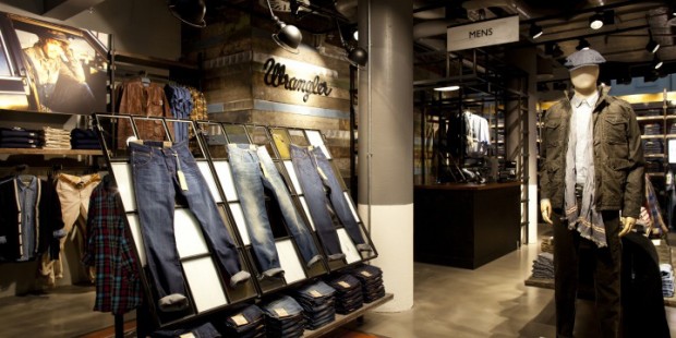 Wrangler-store-by-Checkland-Kindleysides-Leipzig